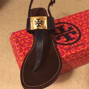 Too small need a bigger size 🙄